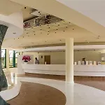 奥恩大马尔公寓式酒店 4* 阿尔布费拉