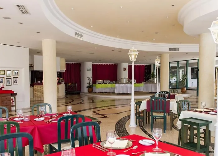 アパートホテル オンダマール アパルタメントス 4*