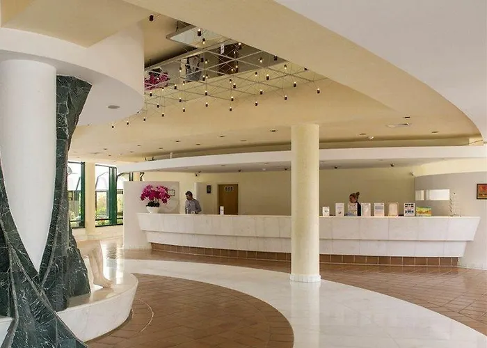 オンダマール アパルタメントス 4* アルブフェイラ